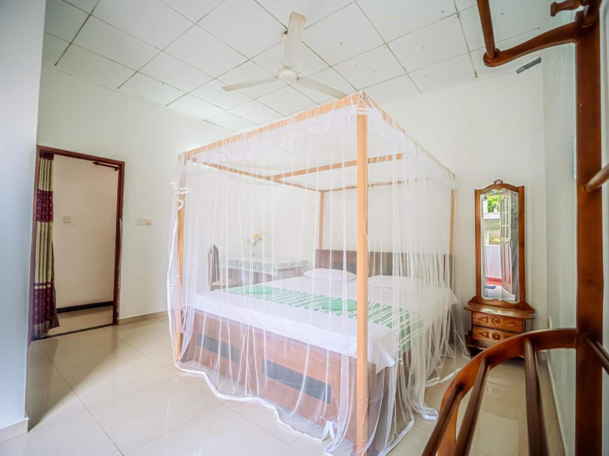 Surfing Guest House Matara Kültér fotó